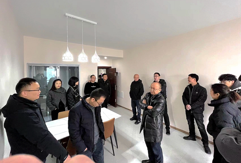 量典公司到公元π人才公寓装修项目考察 (2).jpg