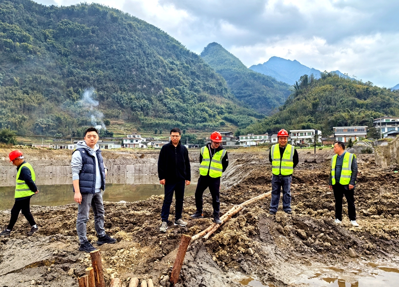 朱思宇总经理到兴文、长宁两县“高农”项目工地调研 (2).jpg